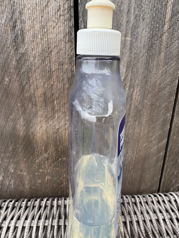 SC Johnson Future Acrylic Premium Floor Finish Polish 27 fl oz Bottle Used gallery