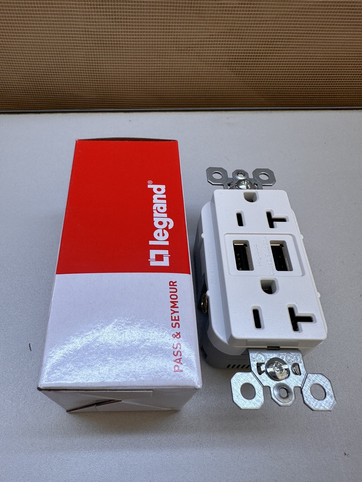 Legrand USB Duplex Outlet 20 Amp 125V Cat# TR5362USB-W White Color New gallery
