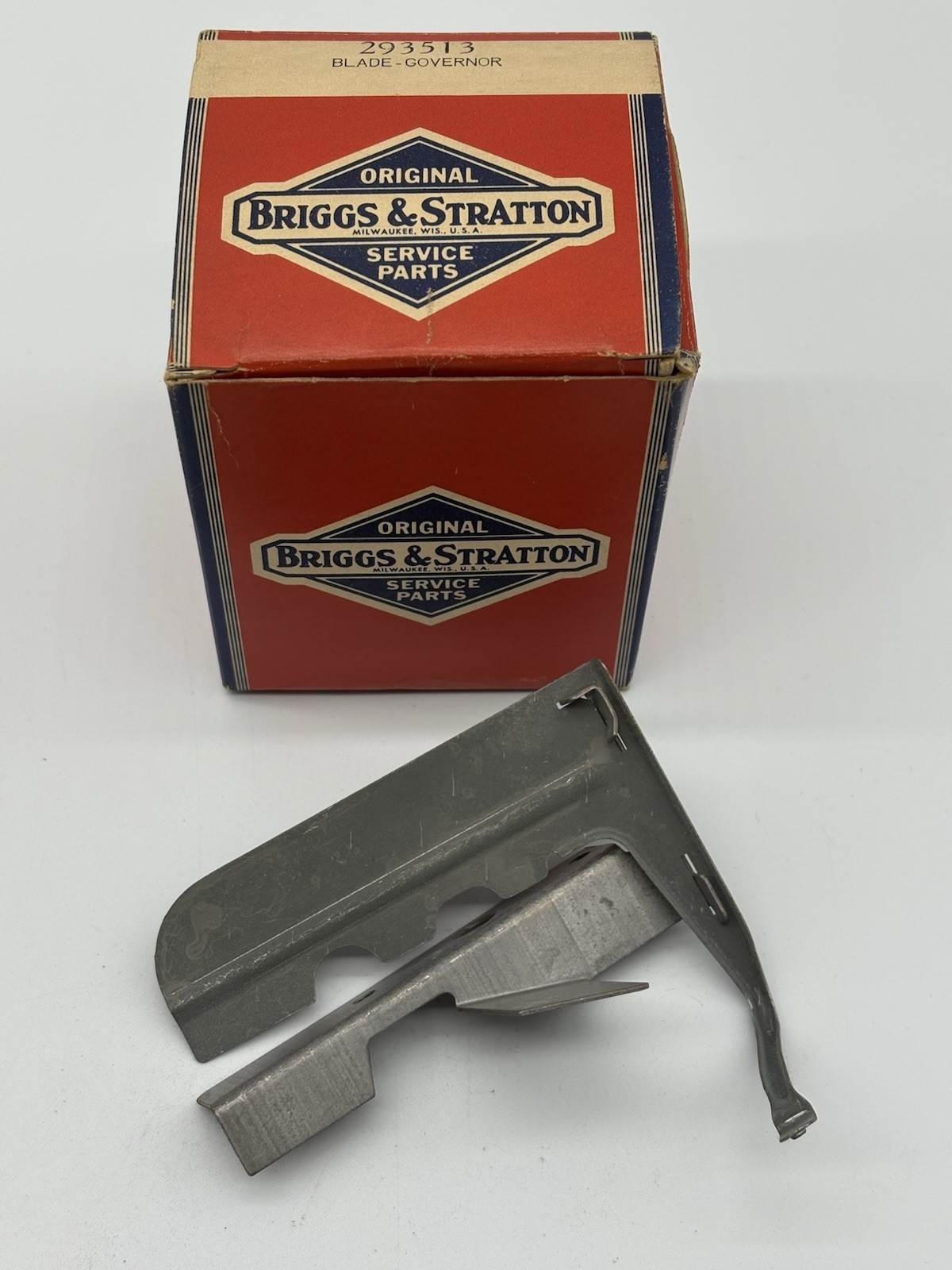 NOS Briggs & Stratton OEM 293513 Governor Blade gallery