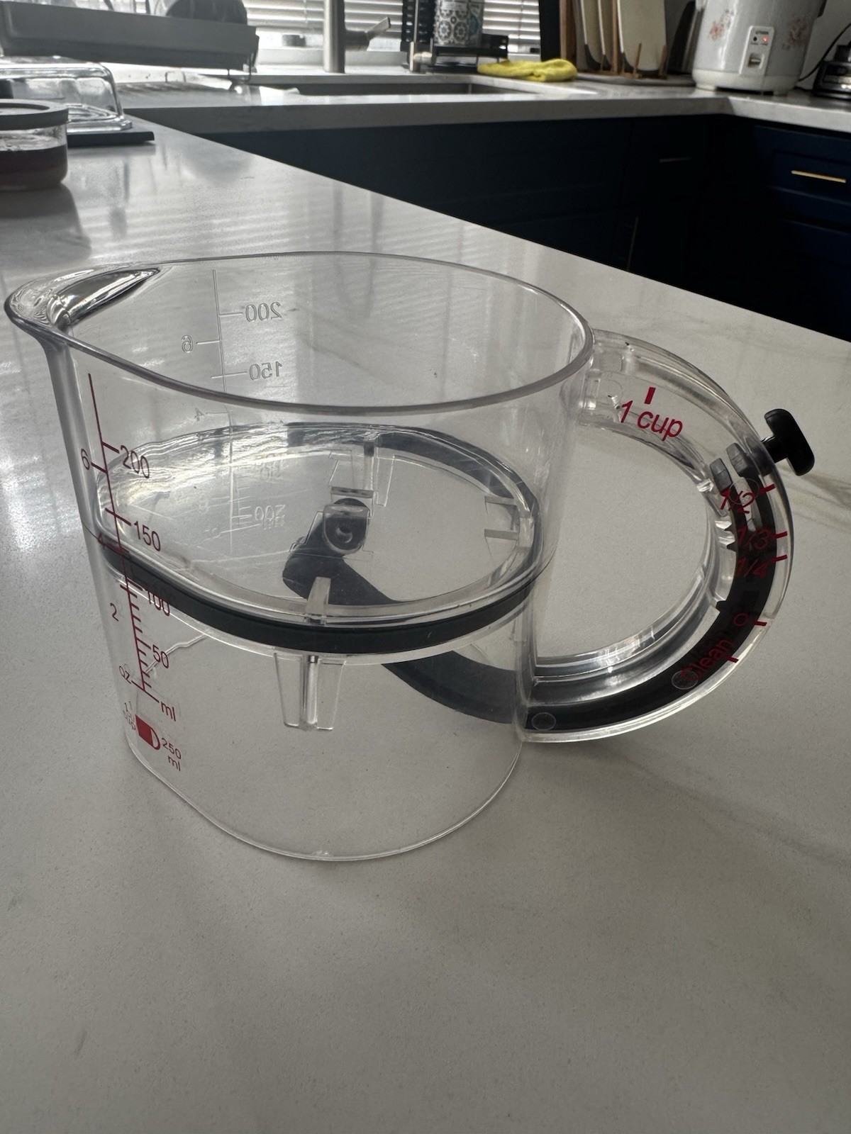 4-In-1 Adjustable Measuring Cup Multi-Functional Measuring Cup w/ Scraper gallery
