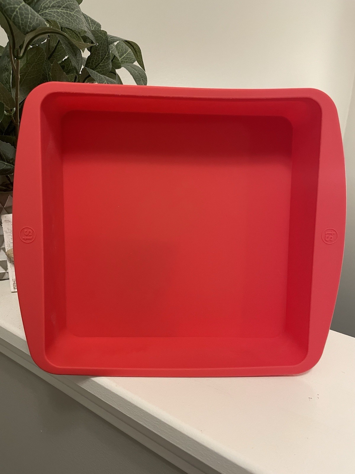 TASTEFULLY SIMPLE TS SILICONE 8X8 SQUARE SILICONE BAKING PAN #413300-EUC gallery