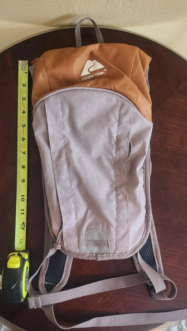 Ozark Trail Lightweight Hiking Hydration Backpack Tan & Gray Compact Daypack 3