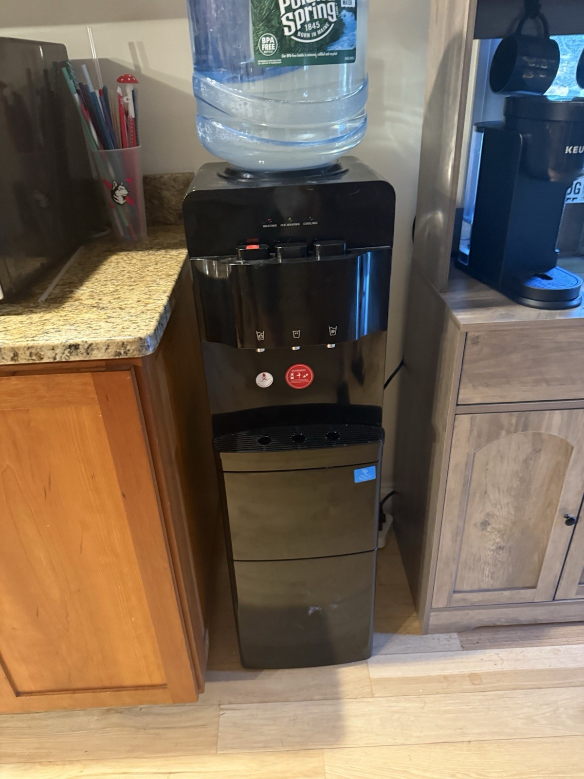 UMOMO Hot & Cold Water Dispenser with Built-in Ice Maker gallery