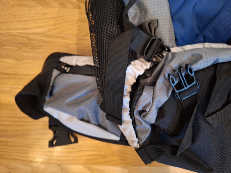 Vintage Kelty Adjustable Internal Frame Alpine Backpack 50.8 L Hiking w/bladder 4