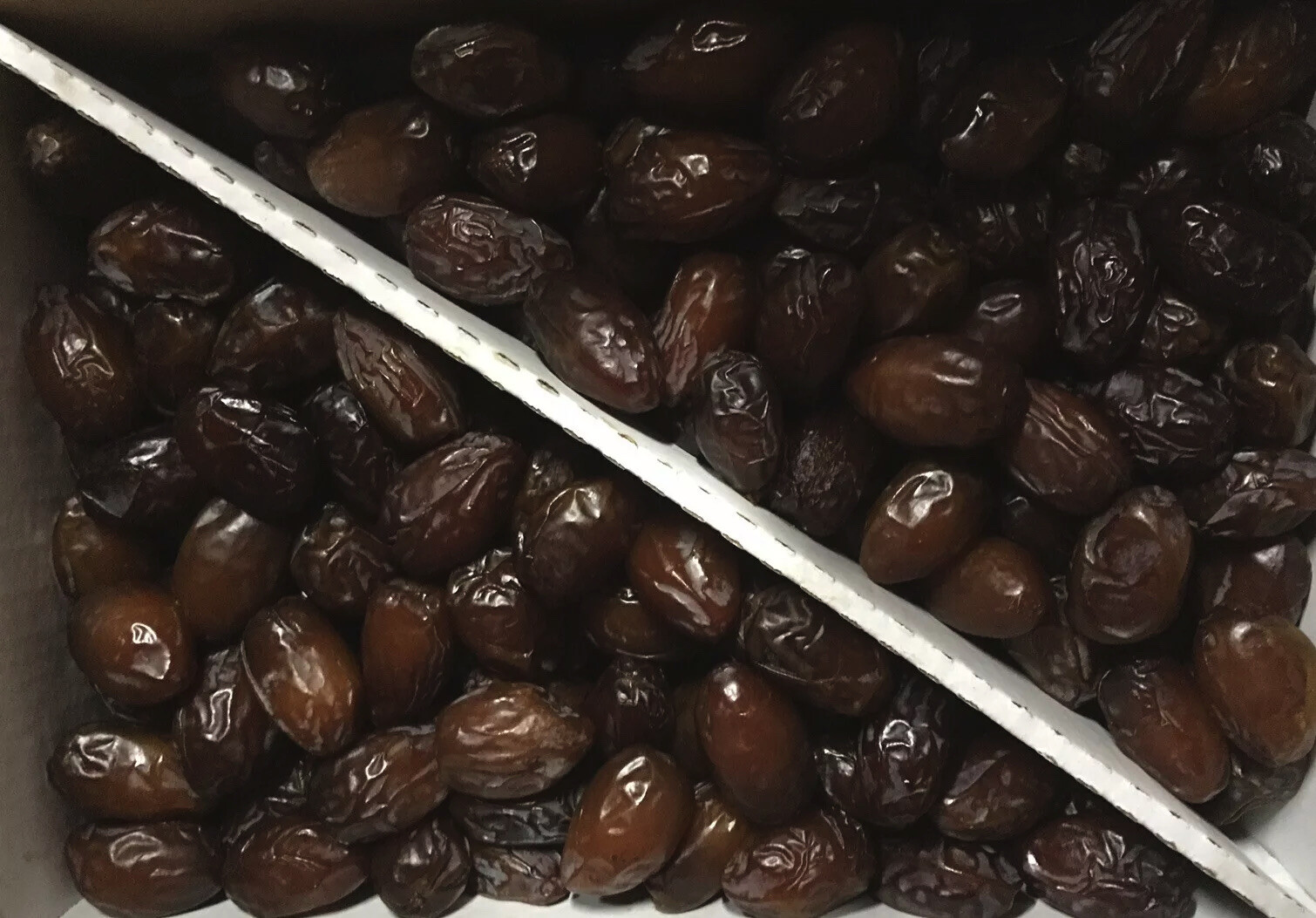 11LB—MEDJOOL DATES-VERY-SOFT (RUTOB). CALIFORNIA FRESH . FREE FAST SHIPPING. gallery
