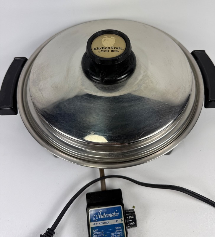 Kitchen Craft West Bend Liquid Core Stainless Electric Skillet 11" 900W USA gallery