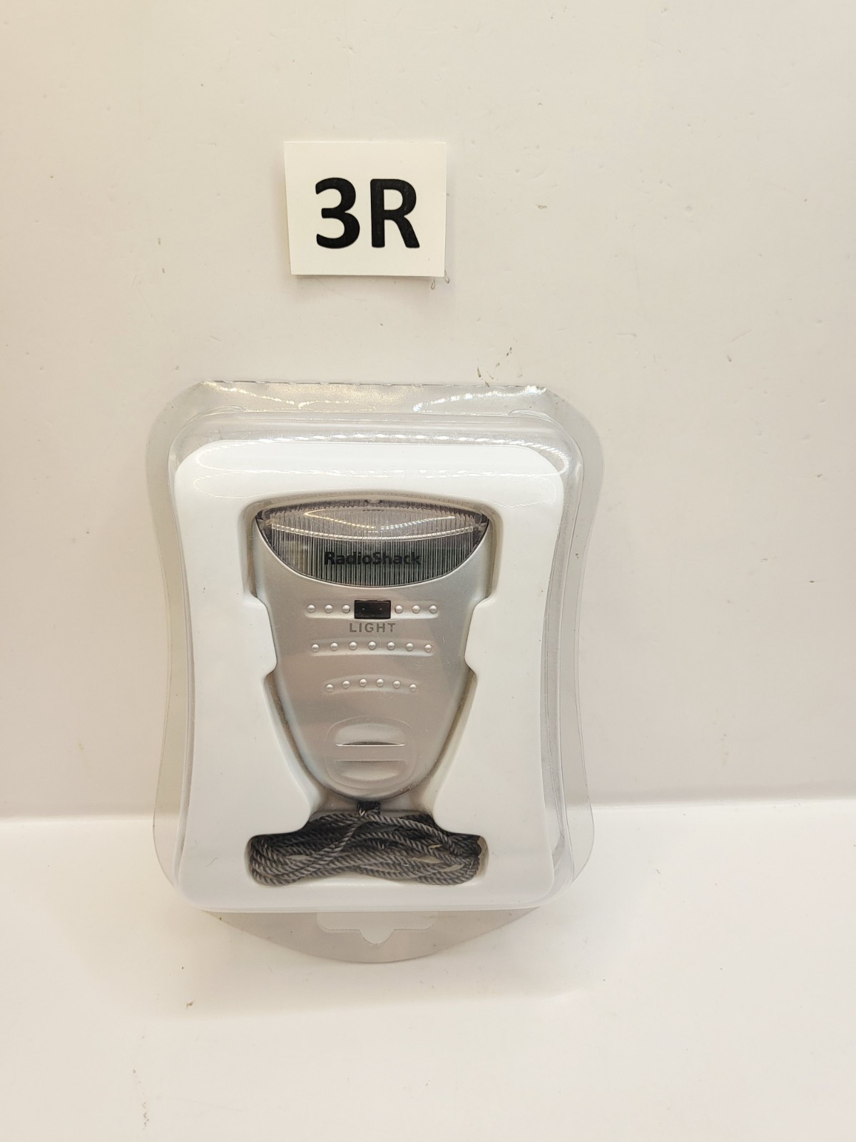 Radio Shack Personal Alarm with Flashlight 49-1011 Super Loud 95dB Siren gallery