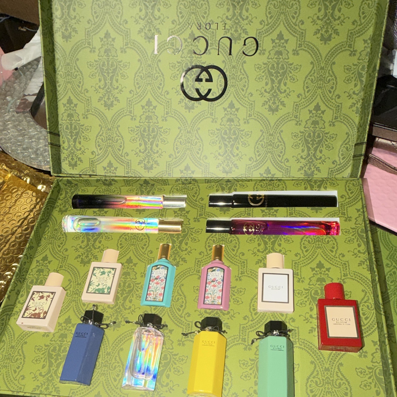 Gucci Flora Large Green Damask Gift Box, Rectangle Cardboard Paper gallery