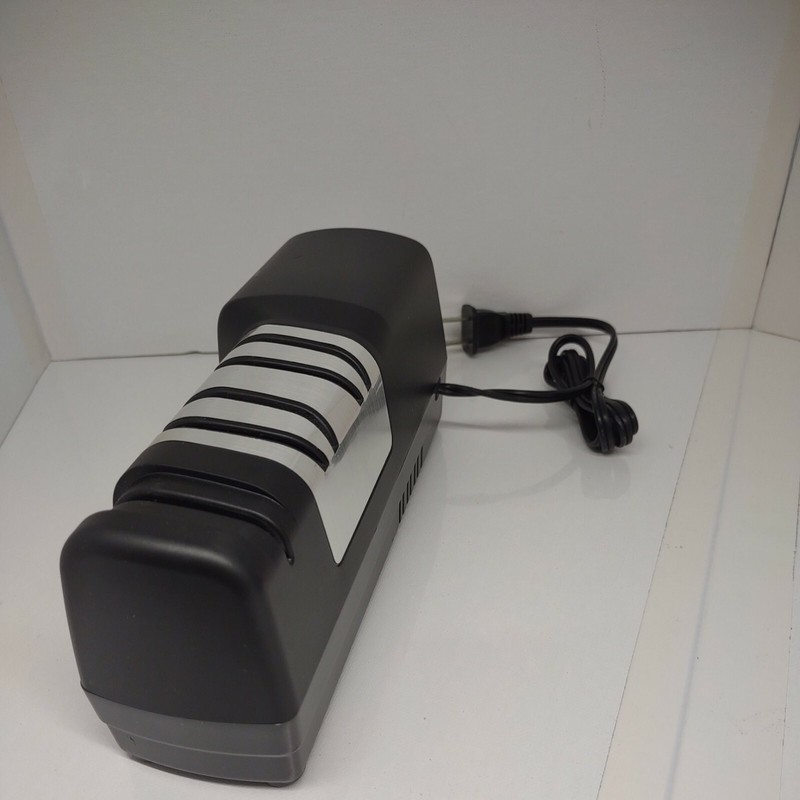 Chef'Choice Hybrid MODEL 250 Knife Sharpener 120V-42 WATTS gallery