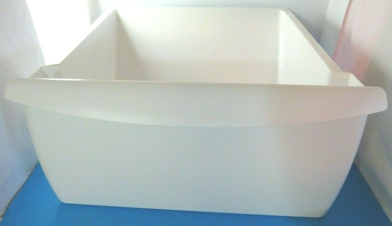 Frigidaire Refrigerator : White Crisper Drawer (240351203 / 240351207) (P4181) gallery