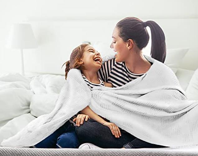 Avalon 100% Cotton Blanket (King Size - 90x108 Assorted Sizes , Colors gallery