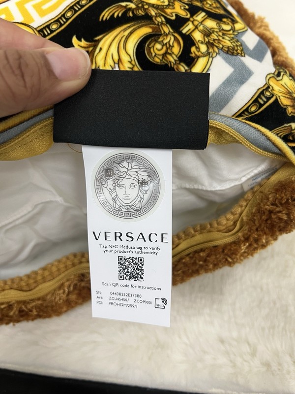 Versace Le Vase Baroque Silk Decorative One Pillow 17.5” X 17.5” gallery