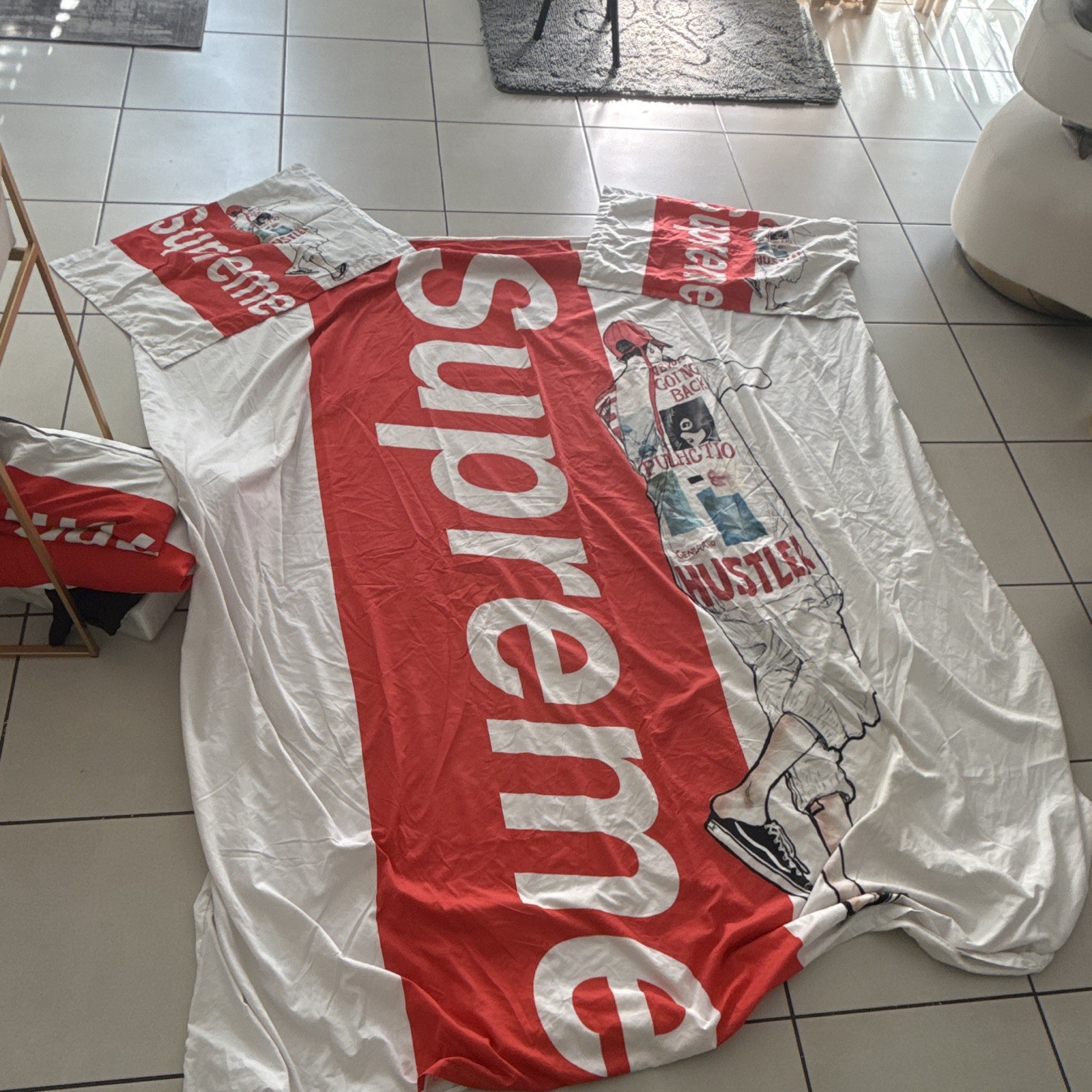 Supreme Box Logo Full/Queen Duvet Set Red/White Graphic Print Cotton SS19A12650 gallery