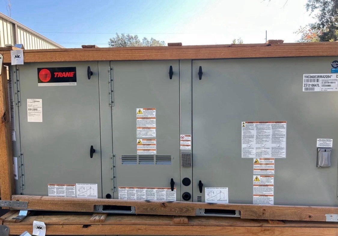 Trane YCH060E3RMA2Q94 208-230V - 3 Phase Package Unit gallery