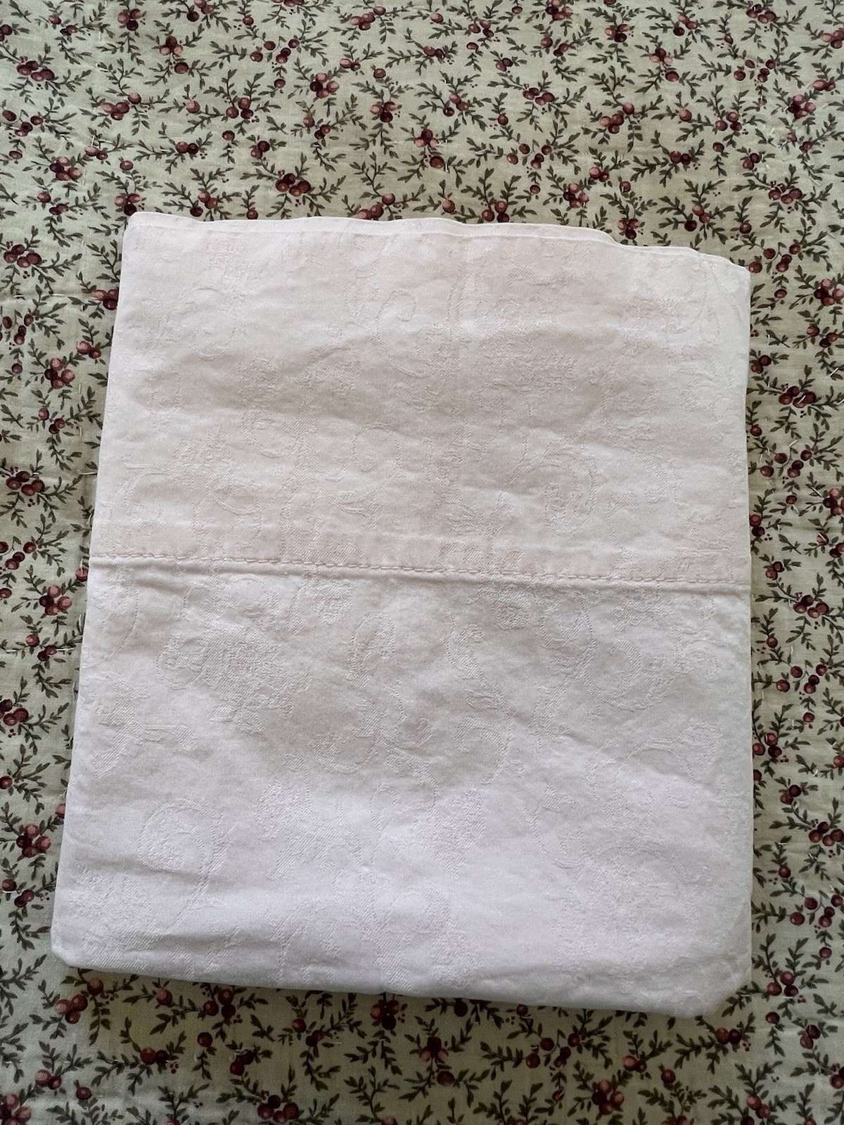 SIMPLY SHABBY CHIC PALE PINK DAMASK ROSE PRINT PILLOW CASE STANDARD SIZE gallery