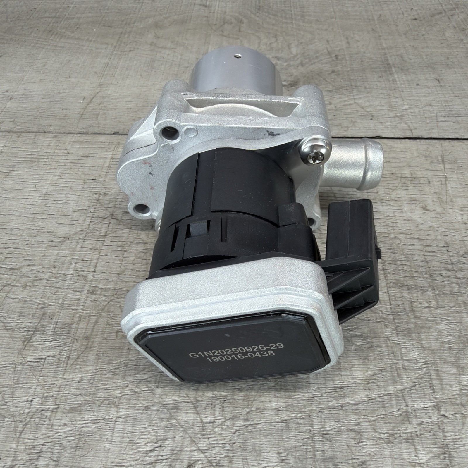 Geluoxi 5137197Aa E G R Valve Compatible Mercedes Sprinter 2500 3500 Dodge gallery