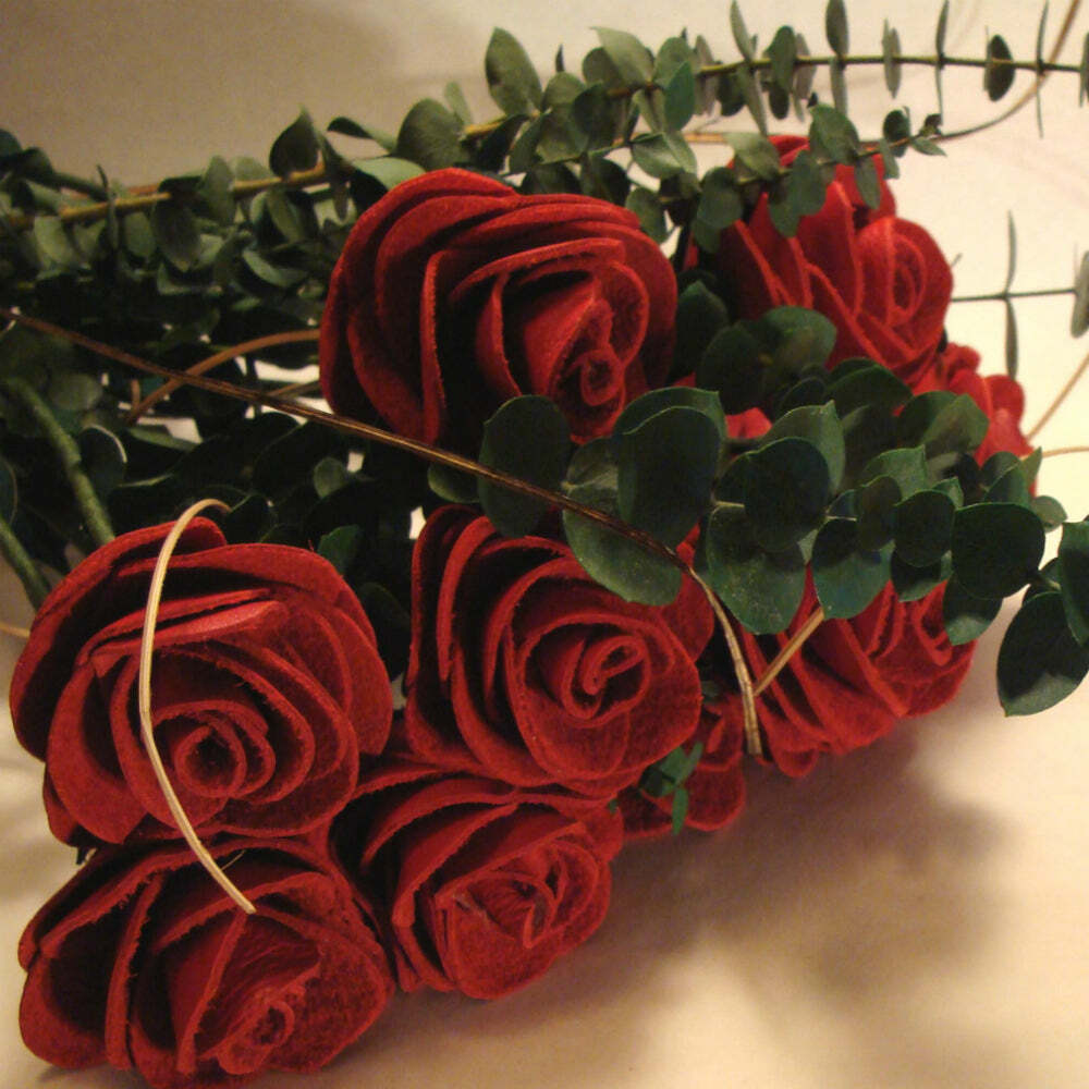 D'AGOSTINO HANDCRAFTED PURPLE LEATHER ROSES BUY 1, 3, 6, 12. ALSO RED OR BLACK. gallery