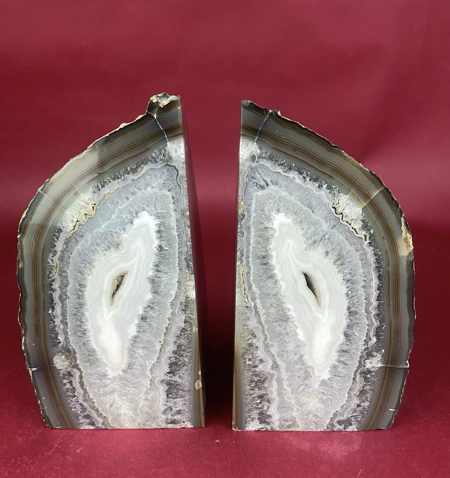 Geode Bookends 7 1/2” 16 Pounds Polished Thunder Eggs gallery