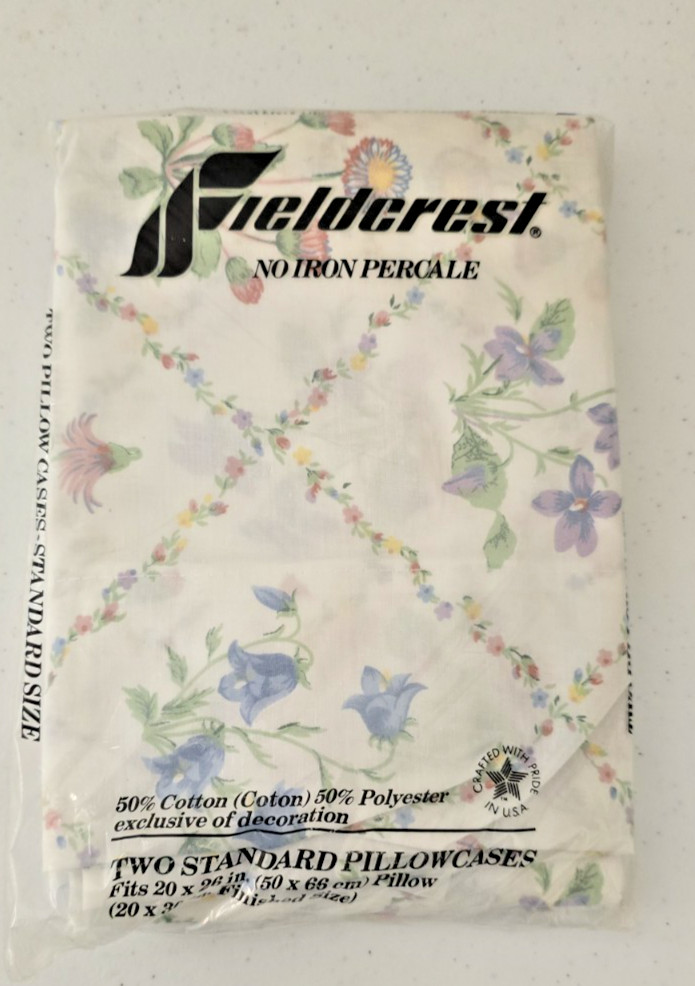 2 pillow cases Fieldcrest White Floral Poly Cotton Blend Size New 20" x 26" NOS gallery