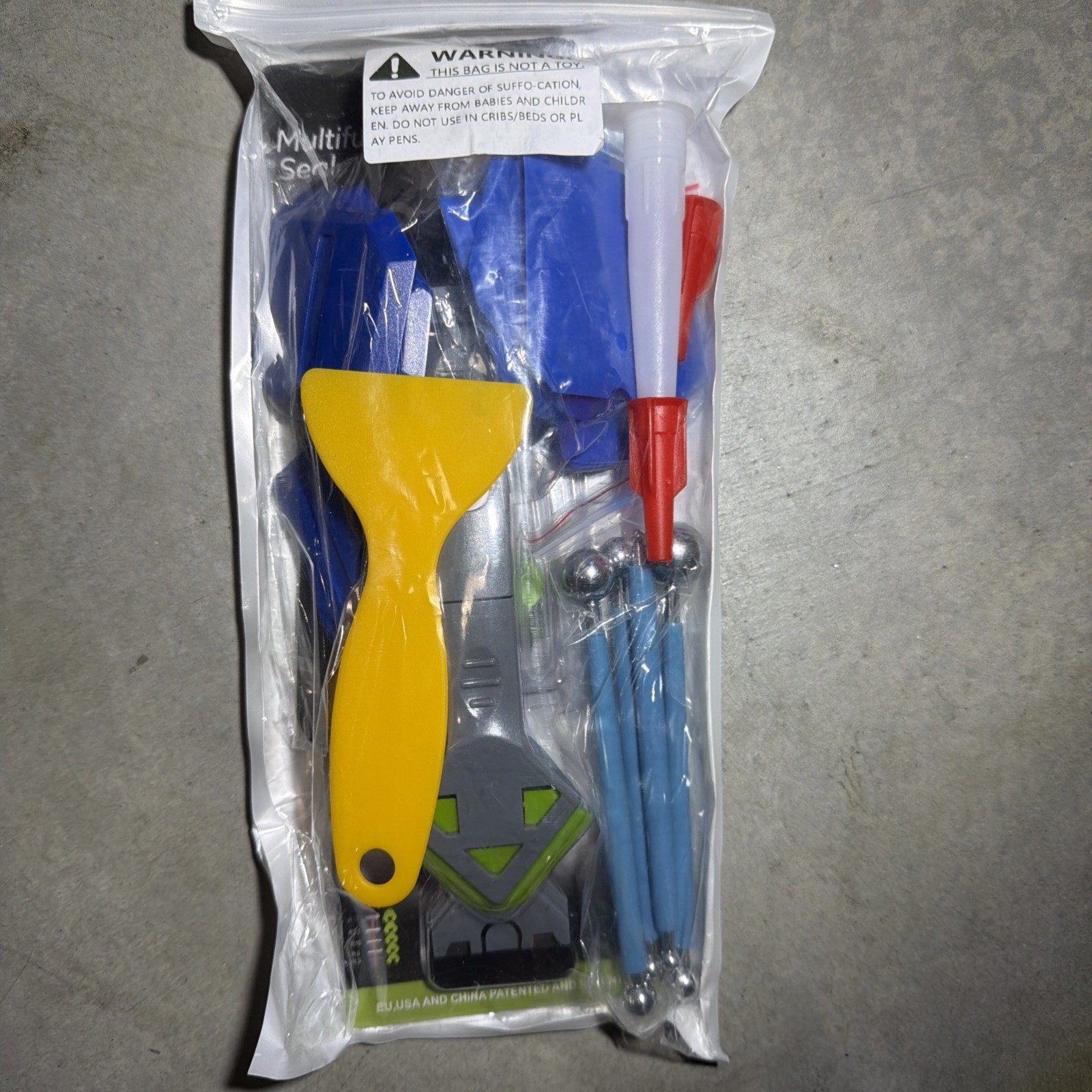 7-in-1 Caulking Tool Kit 17pcs gallery