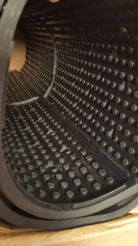NoTrax Multi-Mat II Reversible Drainage Mat, 3' x 2', Black. 91 cm x 61 cm gallery