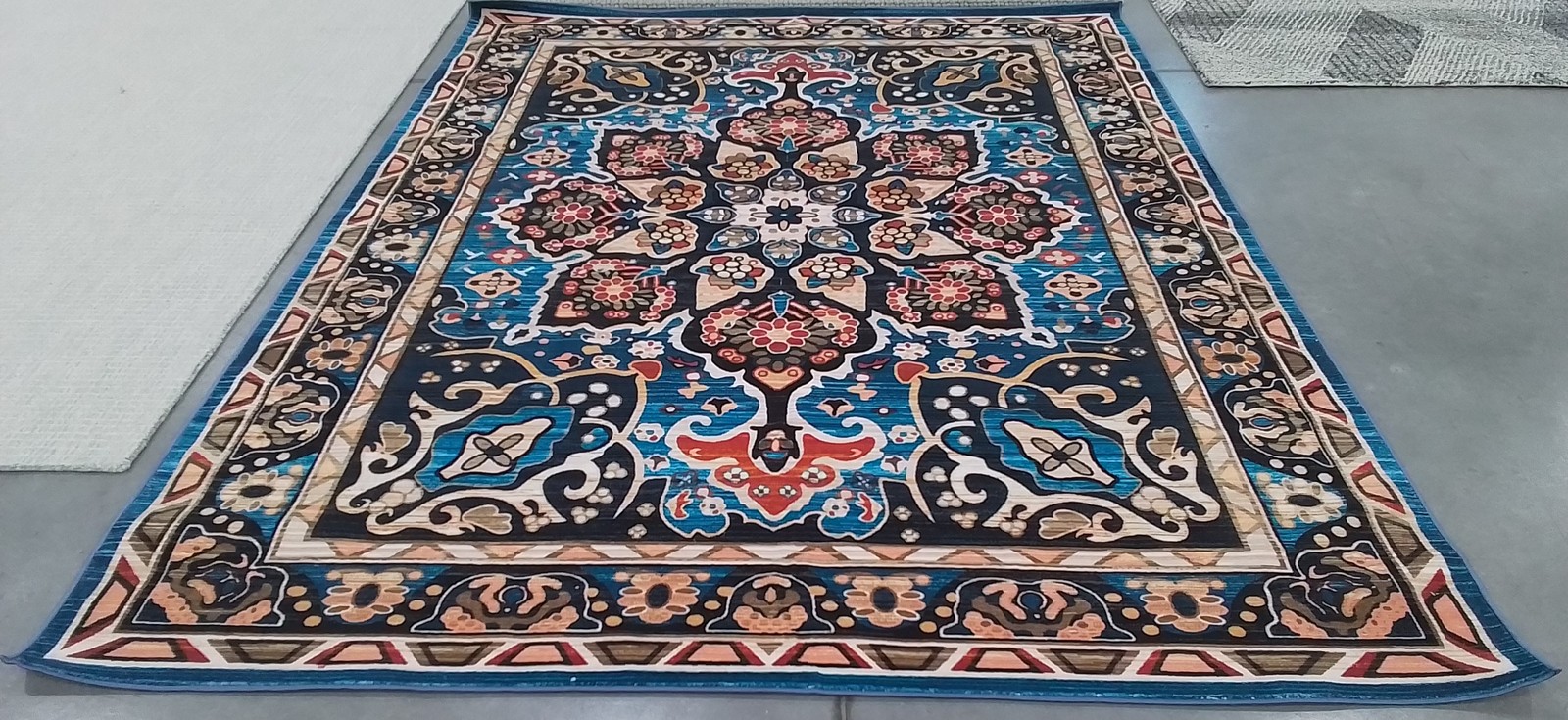 BLUE / BLACK 7'-9" x 10'-0" Back Stain Rug, Reduced Price 1172796987 RIV155M-8 gallery