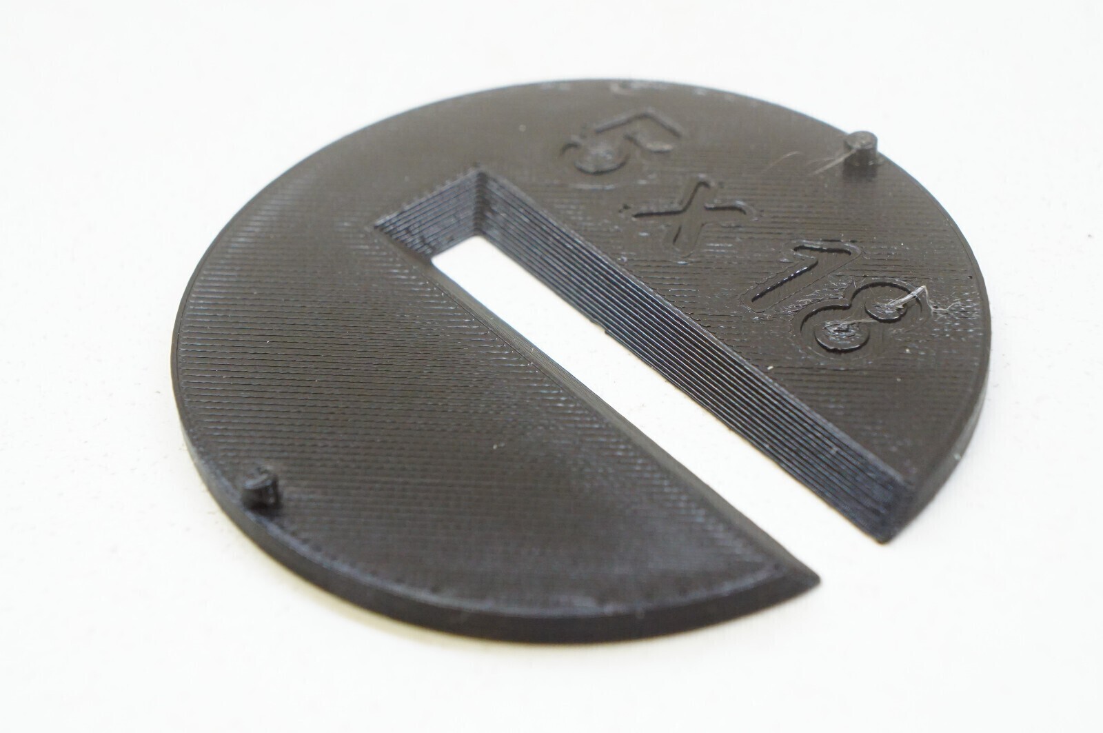 Bandsaw Throat Plate Insert for Grizzly G0640X (69mm dia. / 6mm thick) gallery