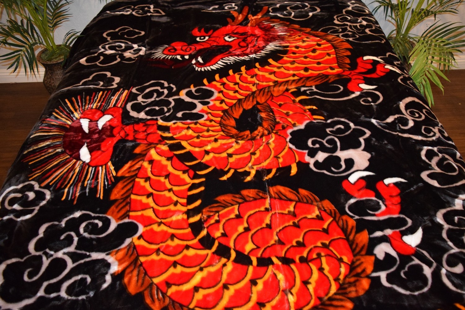 ☀️NEW 5 Pounds Super Soft Queen Korean Mink Blanket Oriental Red Dragon gallery