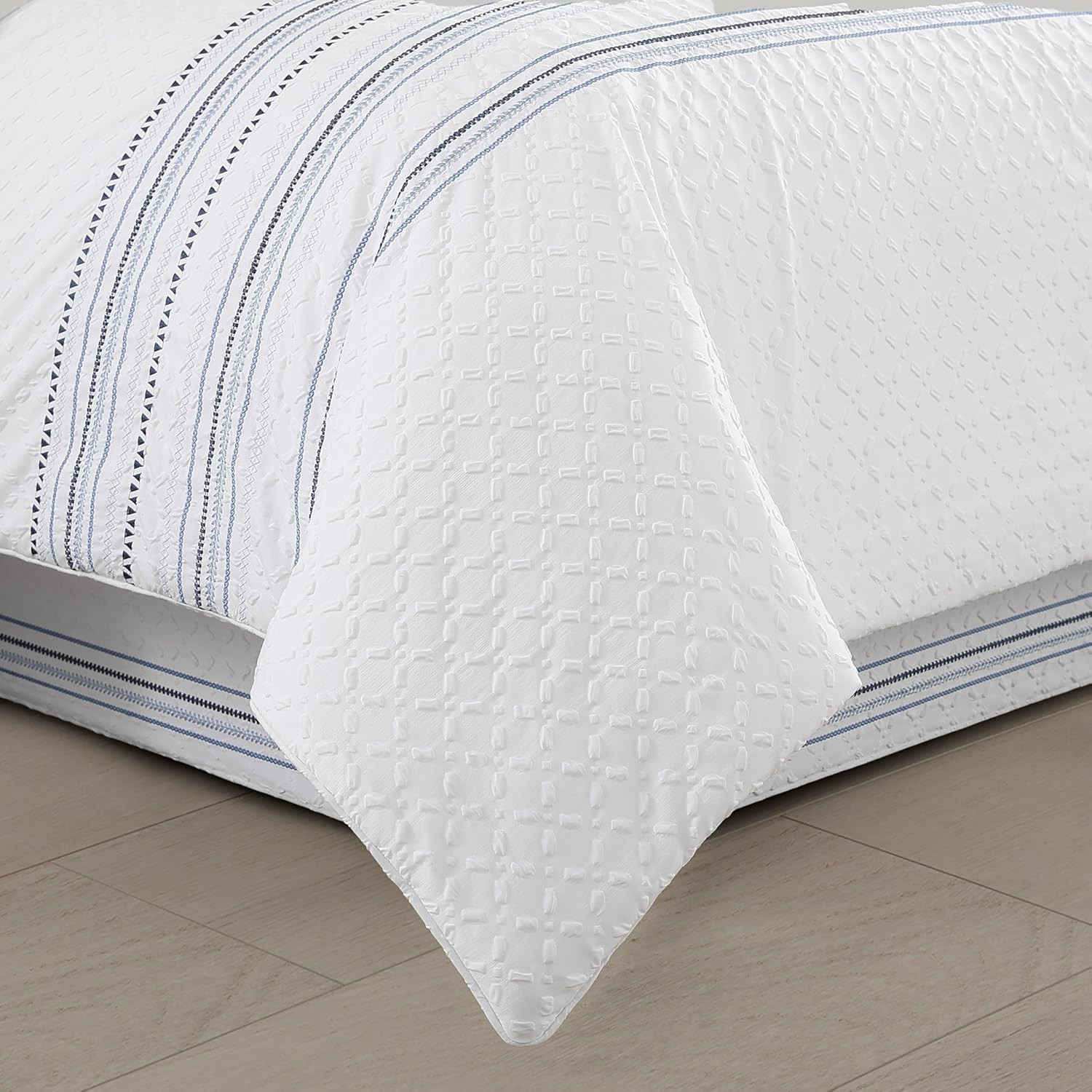 Blue Haven King 4-Piece Comforter Set - Luxurious Bedding for Your Bedroom gallery