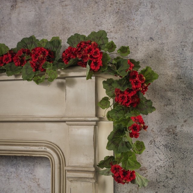 New Primitive RUSTIC GERANIUM GARLAND Red Floral Swag Vine 6ft.