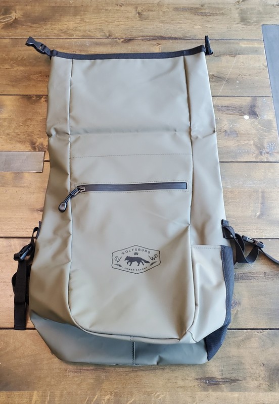 VW ROLL TOP BACKPACK DRG 5864 NEW WITH TAGS 5