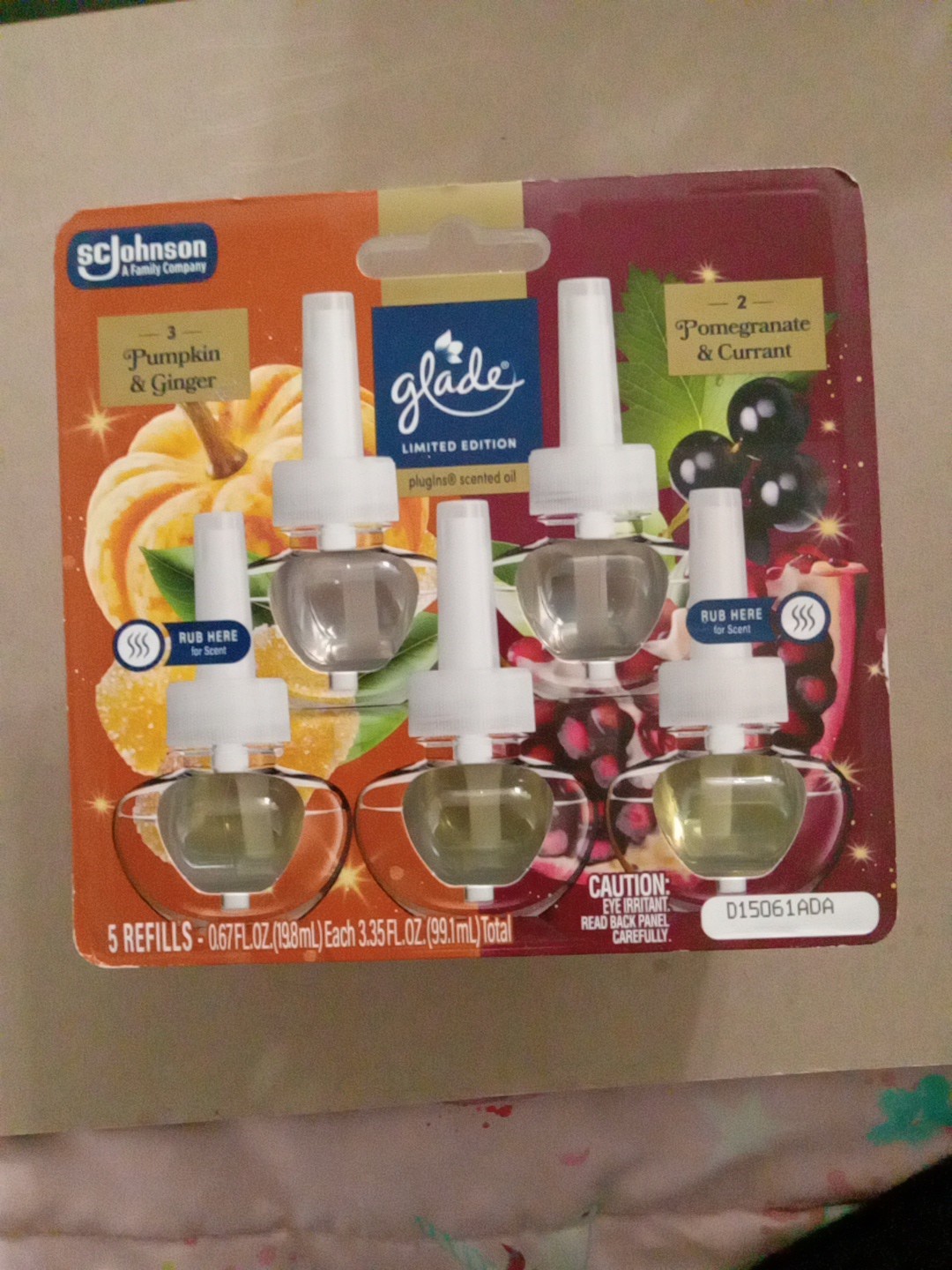 (5) Glade Plugins Scented Oil Refills Pumpkin & Ginger 3 + Pomegranate Currant 2 gallery