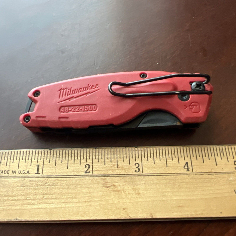 Milwaukee Fastback Compact Folding Utility Knife with Clip 48-22-1500 gallery