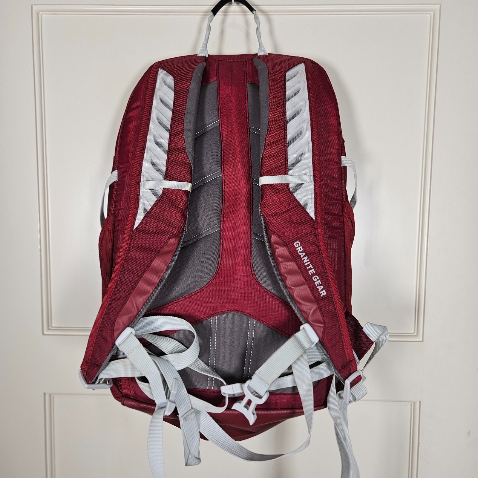 Granite Gear Barrier Red Computer Hiking Backpack Travel Camping Exploring 2