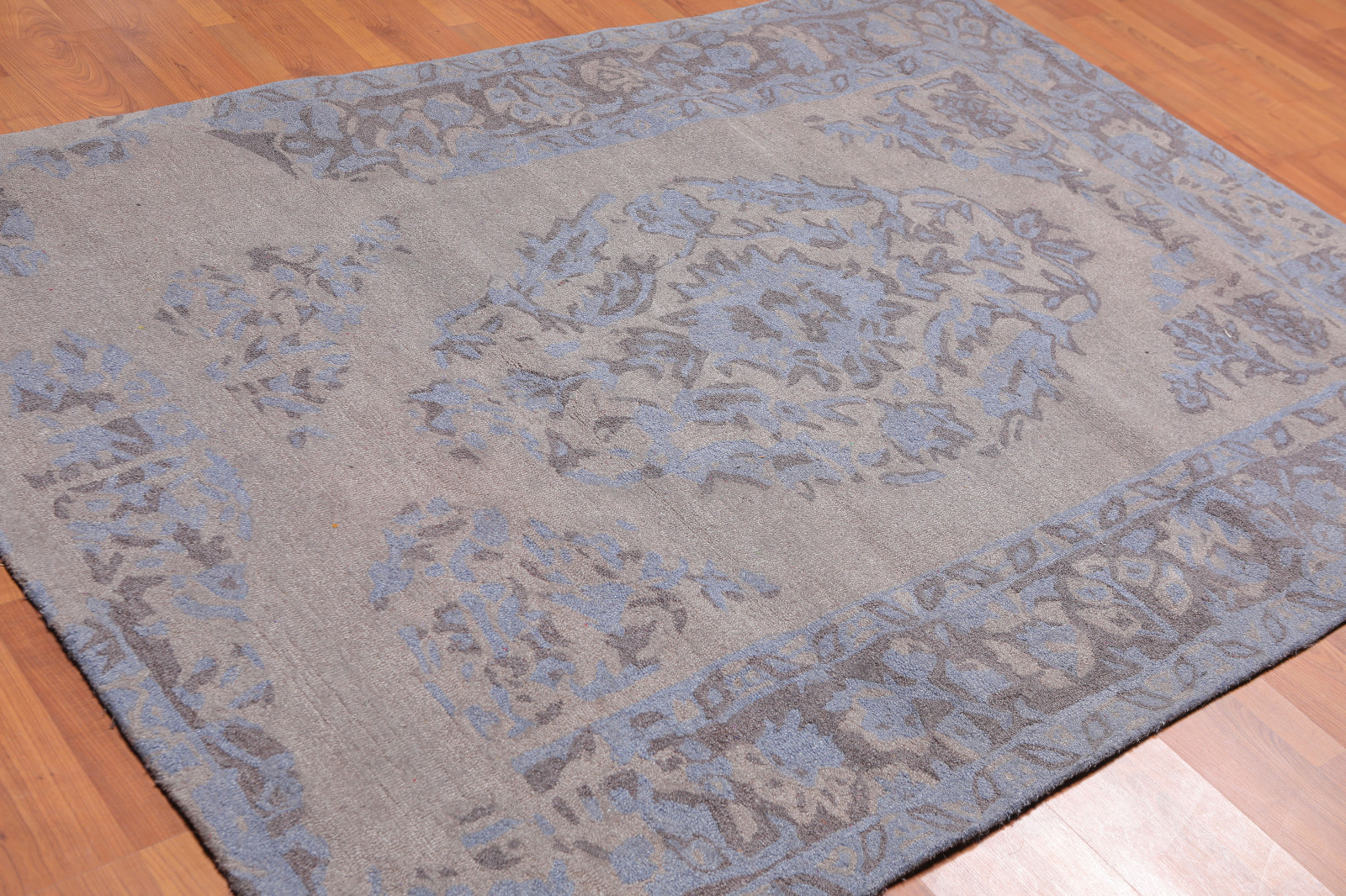 5'3" x 7'5" Handmade Erased pattern Wool Loop & Cut pile Area Rug AOR9847 Taupe gallery