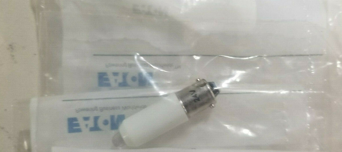 Miniature LED Bulb,24 Volts,White EATON HT8LEDWF3 gallery