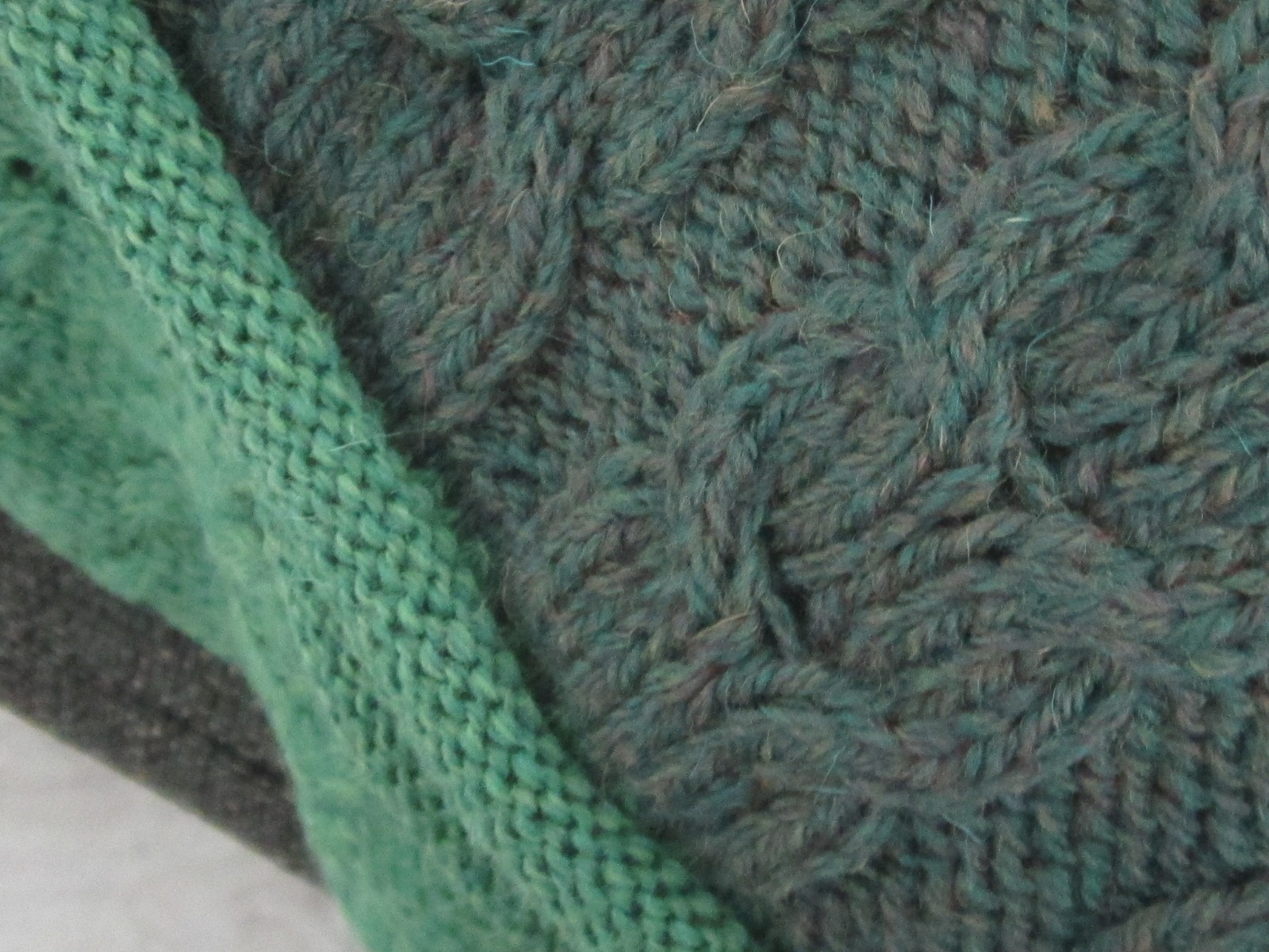 ARAN SWEATER MARKET WOOL THROW FROM IRELAND gallery