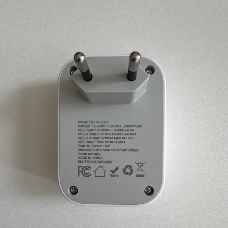 TESSAN TS-161-EU-C EU Type C Plug Adapter 1 Outlet USB-C + 3 USB, Gray/White gallery