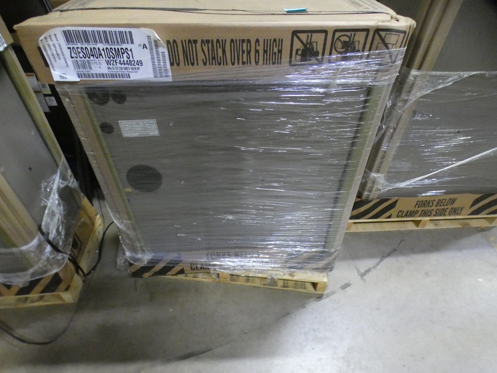 New Johnson Controls 40k BTU 96% AFUE Multi-Position Gas Furnace Z9ES040A10SMPS1 gallery