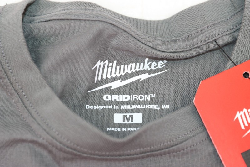 Milwaukee Men's Medium Gray GRIDIRON Cotton/Polyester Long-Sleeve Pocket T-Shirt gallery
