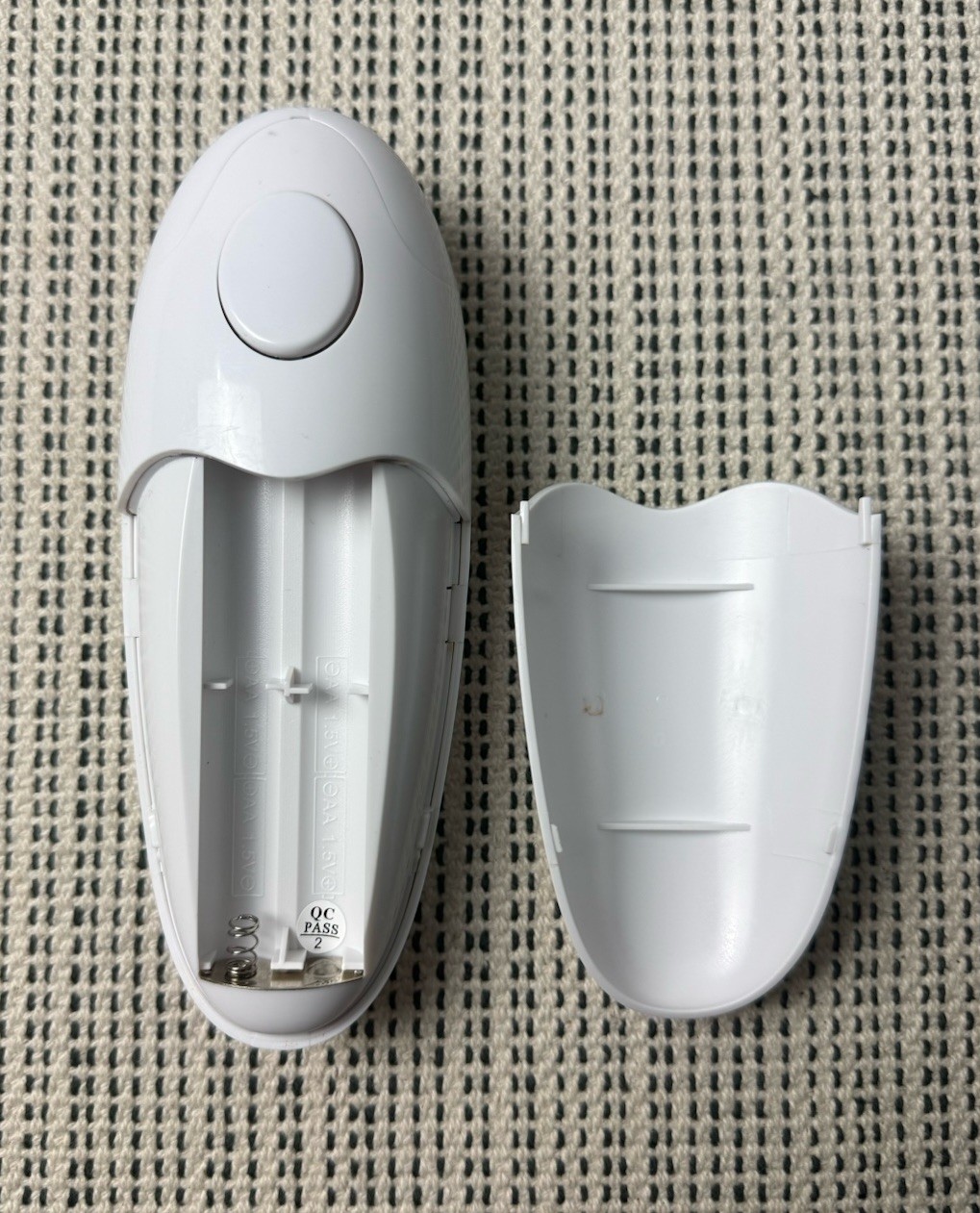 Kitchen Mama White Auto Electric Can Opener Open Cans with A Simple Press gallery
