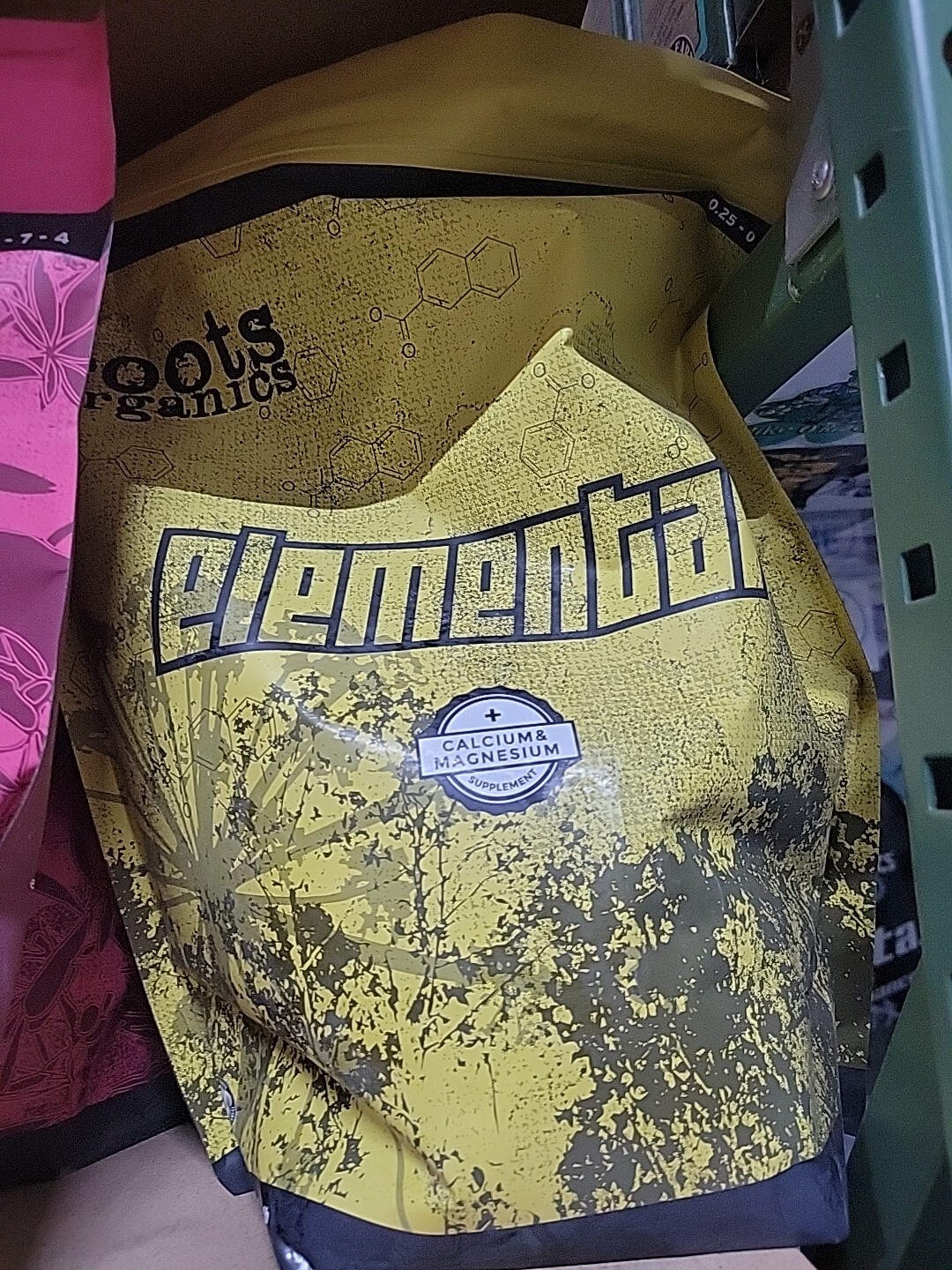 Aurora Innovations Roots Organics Uprising Elemental 9 Lbs Yellow Bag 0.25-0-0.1 gallery