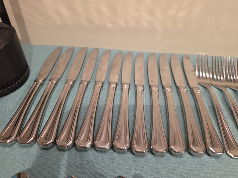 Gorham FAIRVIEW 18/8 Stainless Silverware Flatware Set 84 Pieces gallery