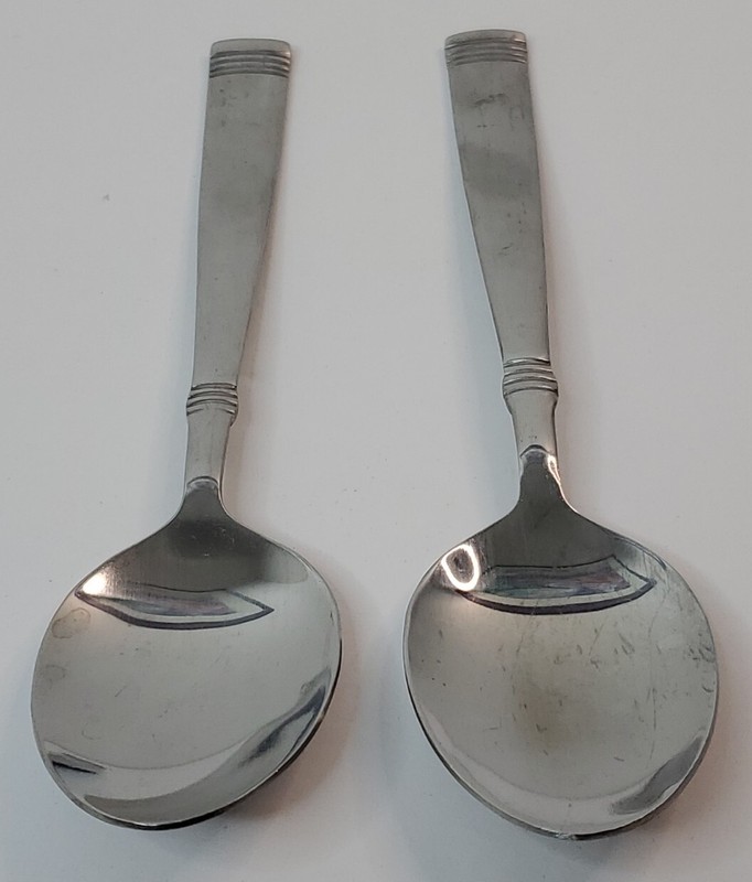 Pfaltzgraff Dinner Soup Spoon 7.5" long Flatware 2 Count 18/0 Stainless gallery