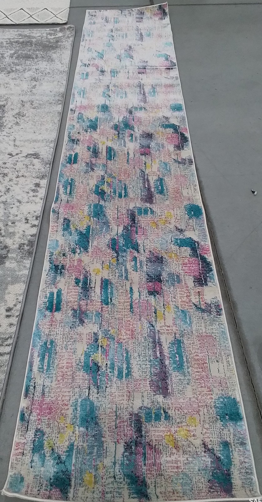 PINK / TURQUOISE 2'-2" x 11'-0" Flaw in Rug Reduced Price 1172795090 LLN375U-211 gallery