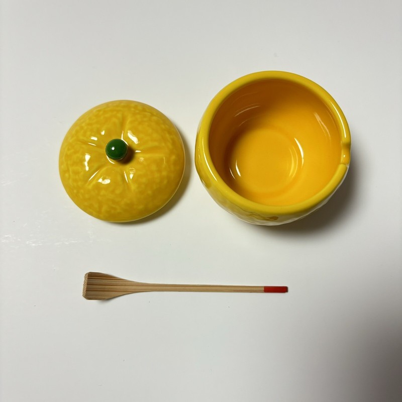 YUZU-shaped Condiment Container w/spoon Pottery ARITA-ware Ceramic Japan gallery