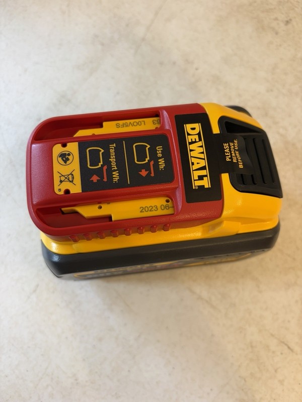 DEWALT FLEXVOLT 20V/60V MAX Lithium-Ion 12.0Ah Battery DCB612 gallery