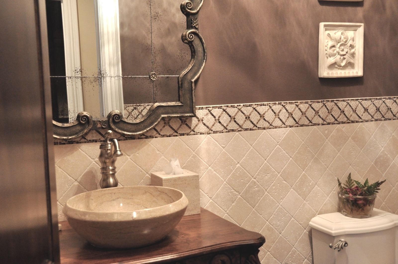 Light 4x4 Tumbled Antiqued Travertine Tile Backsplash Wall(Sold per Square-feet) gallery