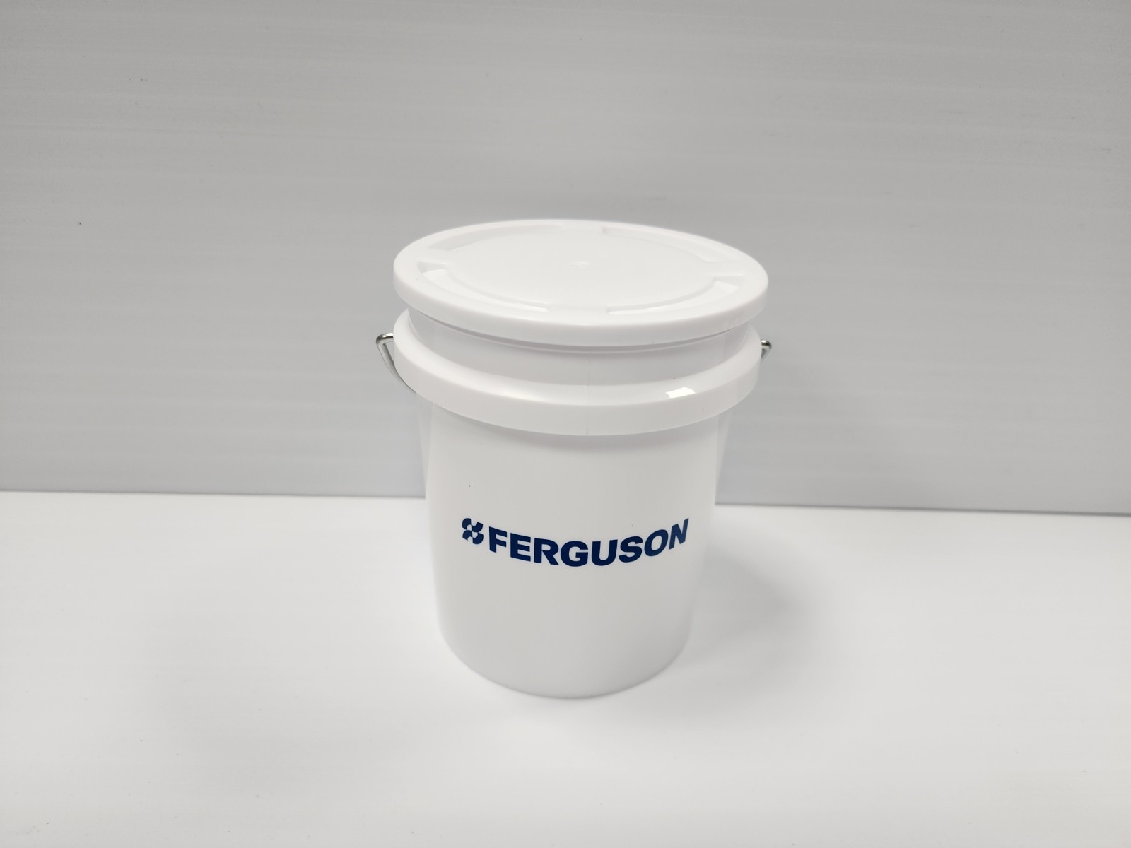Ferguson Mini Bucket With Lid 4" Tall Fast Shipping gallery