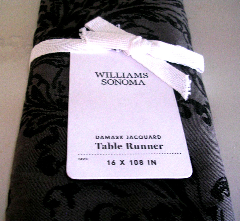 WILLIAMS SONOMA DAMASK JACQUARD TABLE RUNNER 100% COTTON 16 X 108 INCHES N/WTAGS gallery